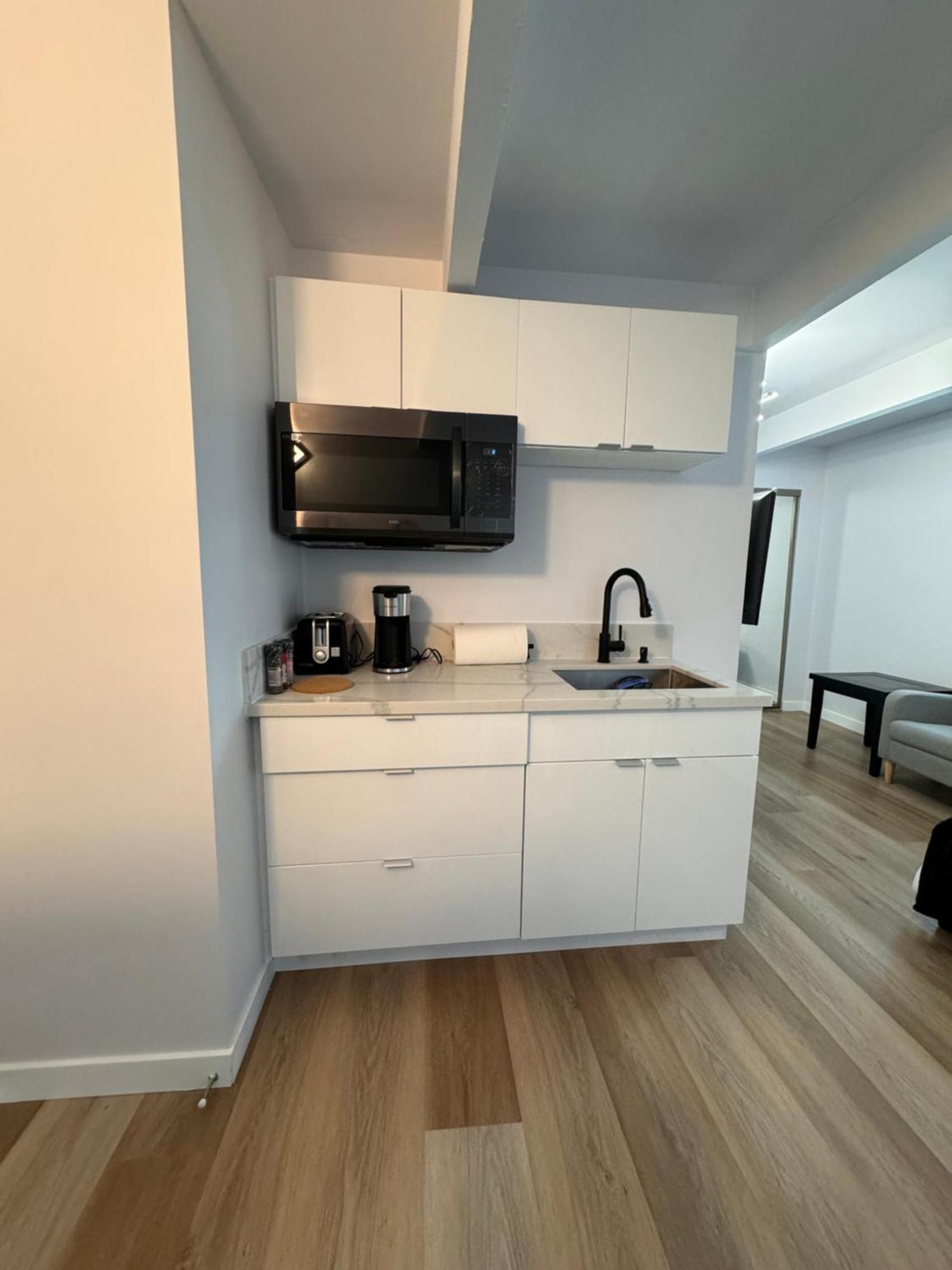 Couette-café Modern Stylish &cozy Back Unit *
